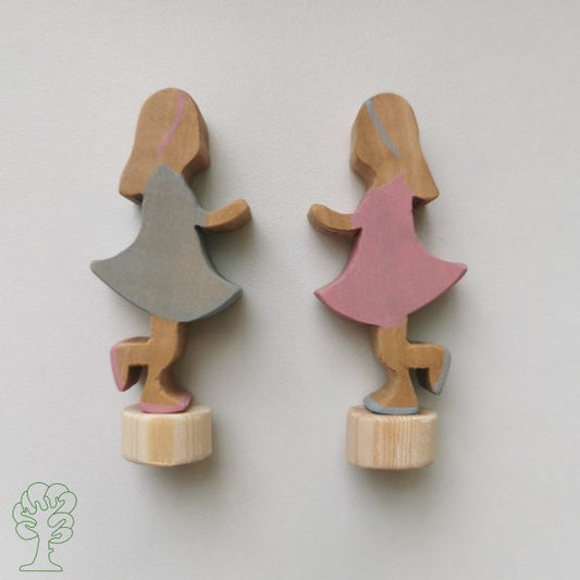 Houten Steker | Meisje (blauw of roze)