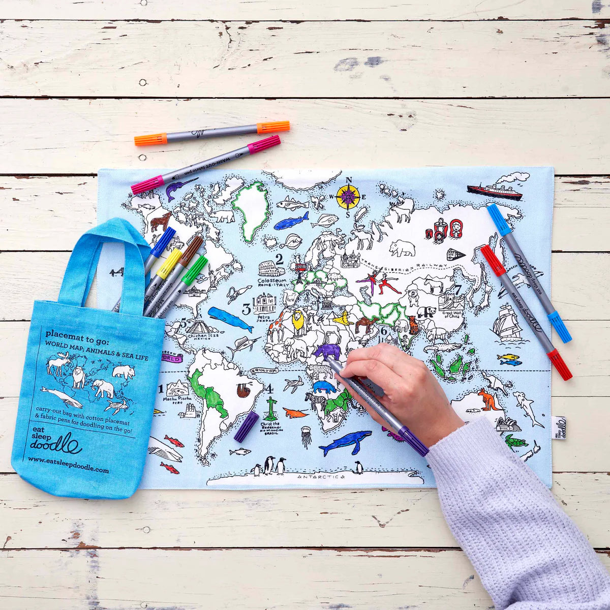 Placemat to go | Wereldkaart (incl. uitwasbare textielstiften)