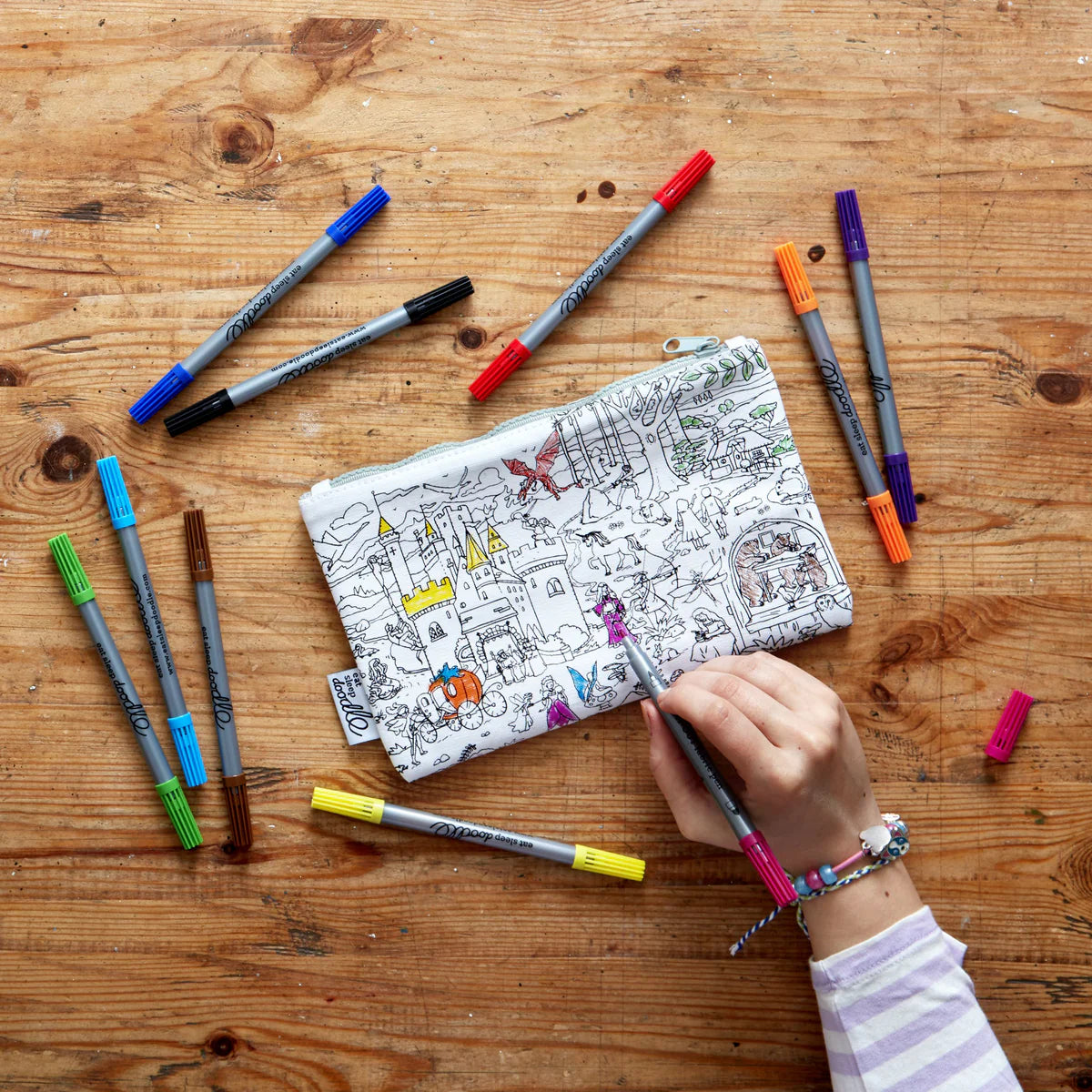 Etui to go | Sprookjes (incl. uitwasbare textielstiften)