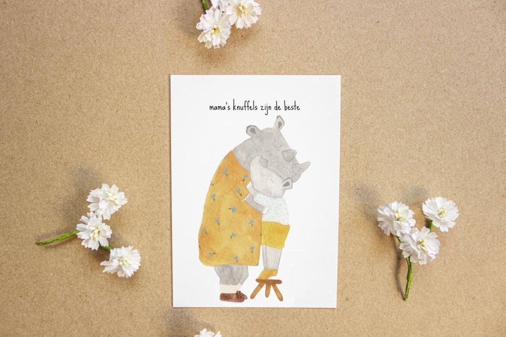 Wenskaart | Mama's knuffels zijn de beste