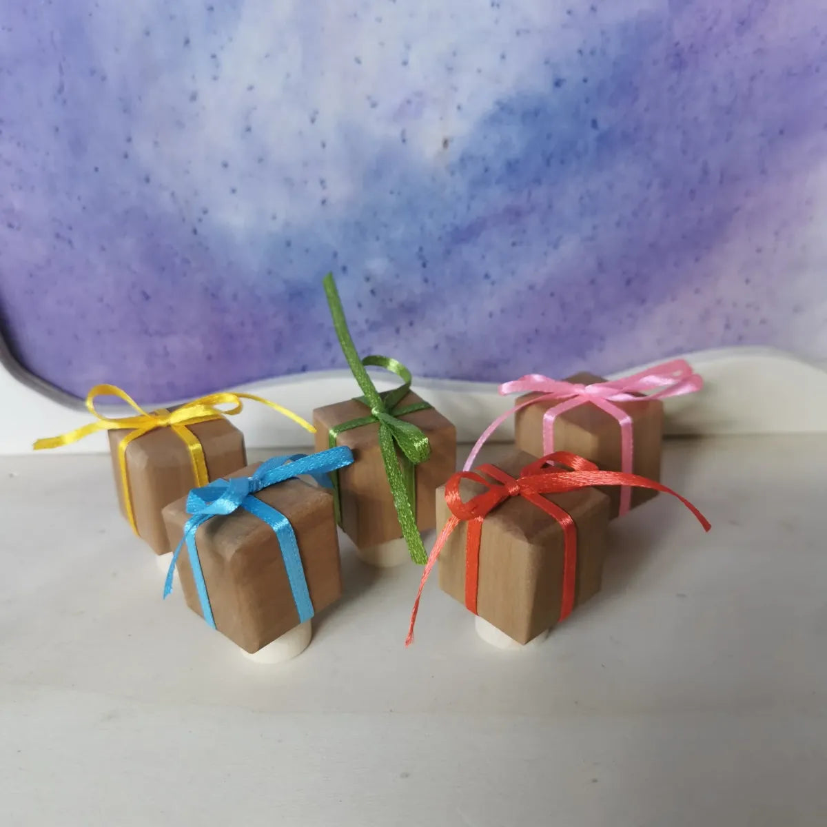 Houten Steker | Rood Cadeautje