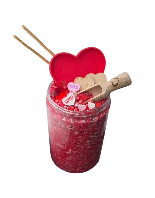 Pour & Play | Love