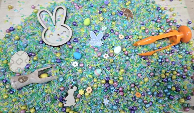 Pour & Play | Easter