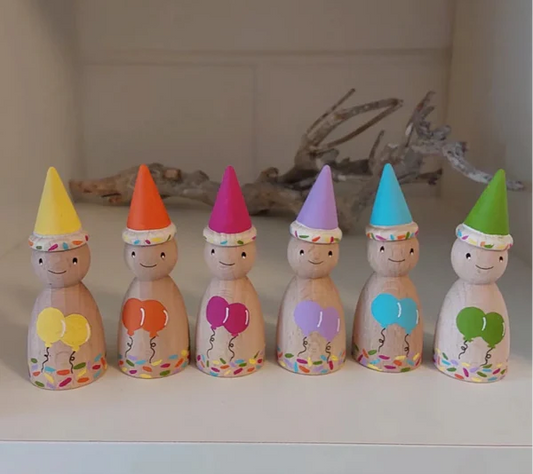 Pegdoll | Feesthoedje
