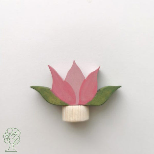 Houten Steker | Lelie