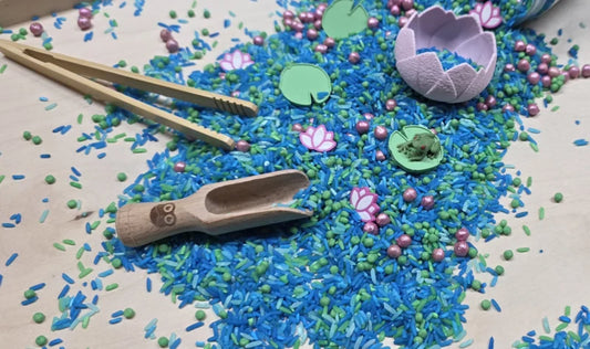 Pour & Play | Pond
